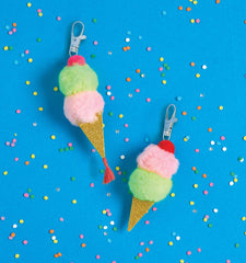 Klutz Pom-POM Backpack Clips Craft Kit - The English Bookshop Kuwait