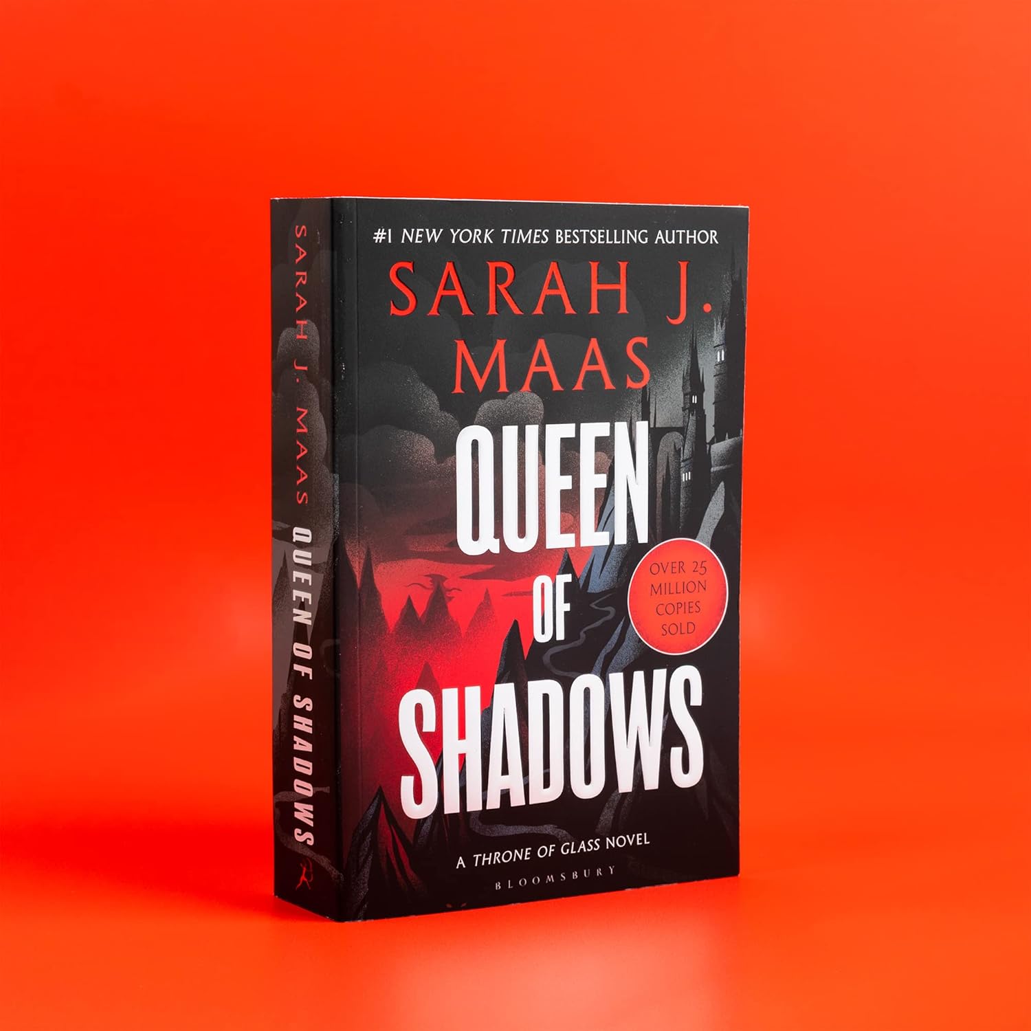 Queen of Shadows: From the # 1 Sunday Times best-selling author of A Court of Thorns and Roses (Throne of Glass)