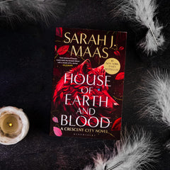 House of Earth and Blood: The first book in the SENSATIONAL Crescent City series, from the creator of ACOTAR