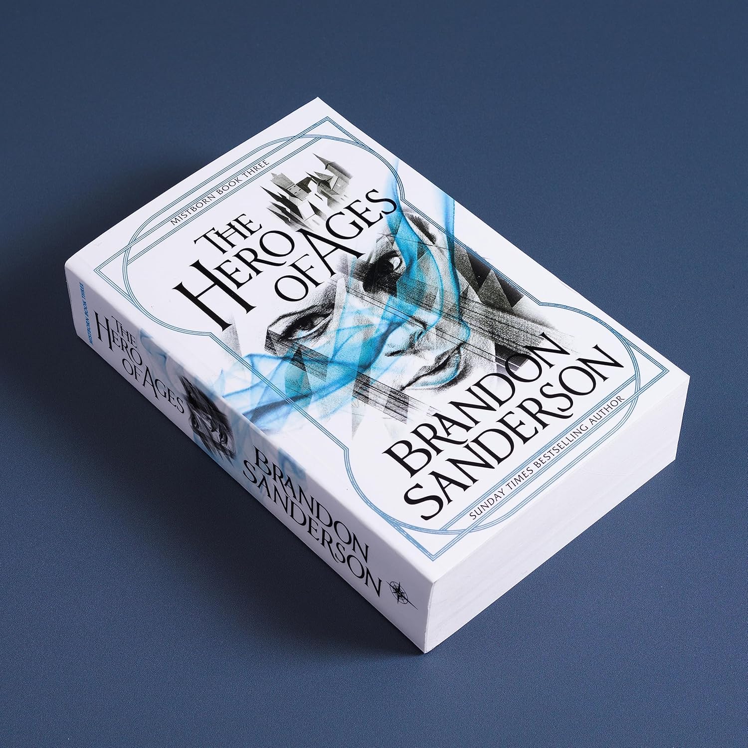 The Hero of Ages: Mistborn Book Three